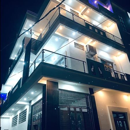 Shri Ram International Home Stay Ayodhya Exterior foto